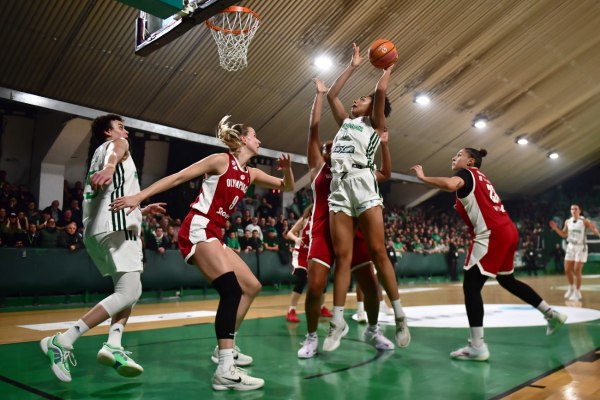 Παναθηναϊκός – Ολυμπιακός 88-85: «Πράσινο» το ντέρμπι στο μπάσκετ Γυναικών