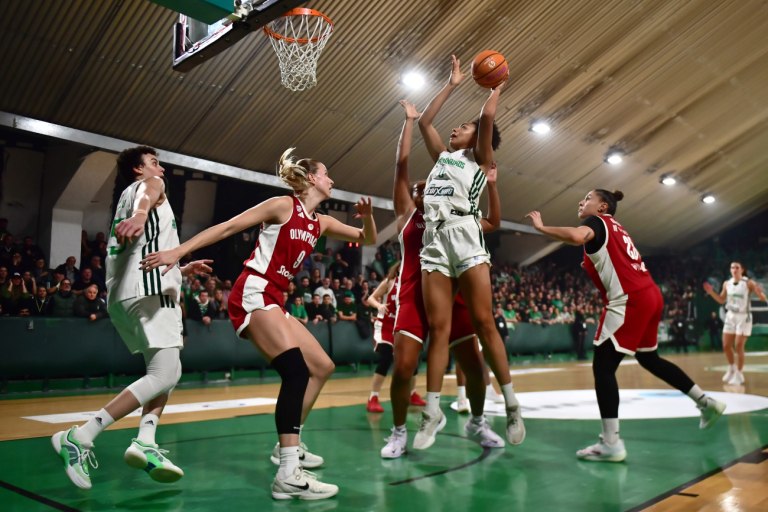 Παναθηναϊκός – Ολυμπιακός 88-85: «Πράσινο» το ντέρμπι στο μπάσκετ Γυναικών