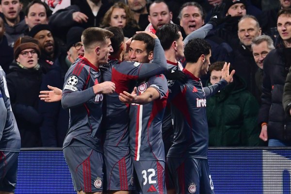 Τεράστιος Ολυμπιακός και νέο προβάδισμα για τους «ερυθρόλευκους», με κεφαλιά του Έσε (1-2 vids)