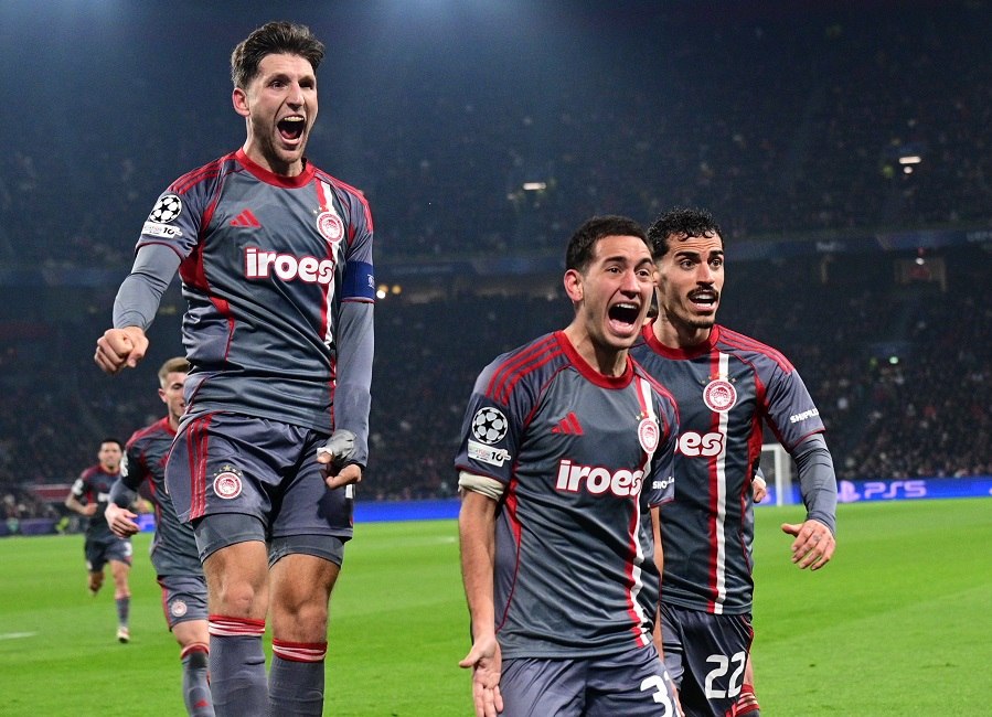 Άγιαξ – Ολυμπιακός 1-2: Θρυλικοί «ερυθρόλευκοι», πήραν τεράστια πρόκριση στο Άμστερνταμ! (vids)