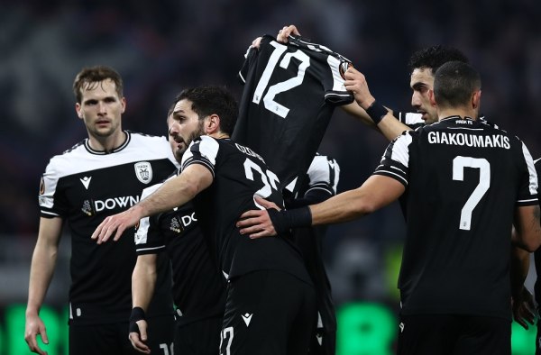 Λιόν – ΠΑΟΚ 4-2: Έπαιξε για τους αδικοχαμένους οπαδούς του και «λύγισε» με 10 παίκτες