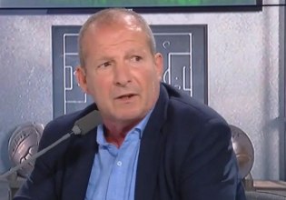 «Έφυγε» ο Ρολάν Κουρμπίς που είχε περάσει από τον Ολυμπιακό