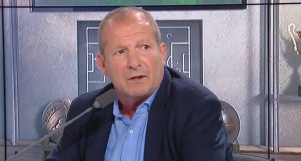 «Έφυγε» ο Ρολάν Κουρμπίς που είχε περάσει από τον Ολυμπιακό