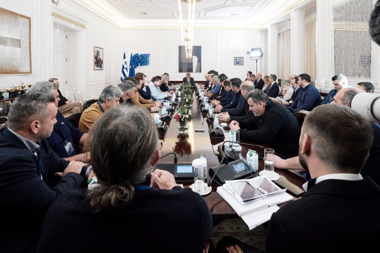 Ζαχαριάδης: Ο Μητσοτάκης να αφήσει τους ψευτοτσαμπουκάδες και να συναντηθεί με την πλειοψηφία των μπλόκων