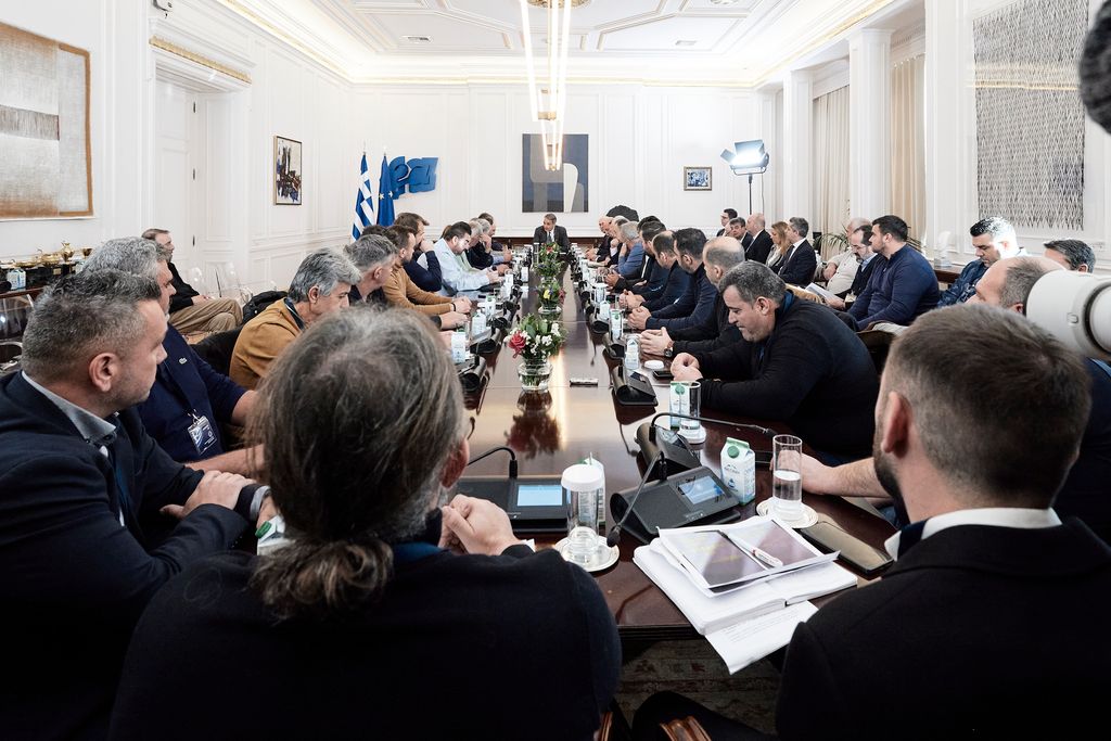 Ζαχαριάδης: Ο Μητσοτάκης να αφήσει τους ψευτοτσαμπουκάδες και να συναντηθεί με την πλειοψηφία των μπλόκων