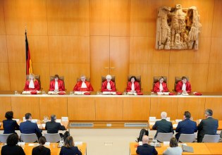 Γερμανία: Δικαιώθηκε δασκάλα η οποία υπέστη «σαφή διάκριση» λόγω του πακιστανικού επωνύμου της