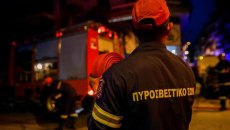 Συναγερμός στην Πυροσβεστική για φωτιά σε εγκαταλελειμμένο βενζινάδικο στα Πατήσια