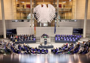 Γερμανία: Θα αποφασίσουμε με τους Ευρωπαίους εταίρους την απάντηση στον Τραμπ για την επιβολή επιπλέον δασμών