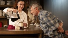 «Σε βλέπω»: Έξτρα παραστάσεις κάθε Κυριακή στο Μικρό Παλλάς