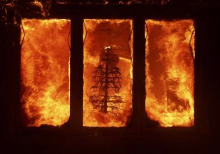 Έναν χρόνο μετά τις πυρκαγιές του Λος Αντζελες, η τοξική σκόνη στοιχειώνει την πόλη