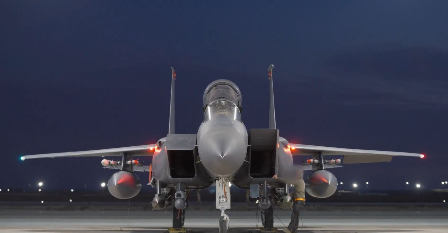 Οι ΗΠΑ επιβεβαιώνουν την επίθεση στη Συρία με βίντεο