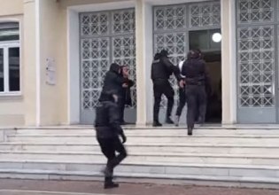 Δολοφονία στο Αγρίνιο: Στον ανακριτή ο δράστης – Τι θα πει στην απολογία του