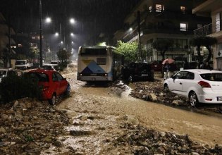 Σάρωσε τη χώρα η φονική κακοκαιρία: Δύο νεκροί, πλημμύρες, παγίδες θανάτου δρόμοι στην Αττική