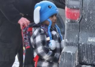 Μινεσότα: Η ICE συνέλαβε 5χρονο αγοράκι που επέστρεφε από το νηπιαγωγείο