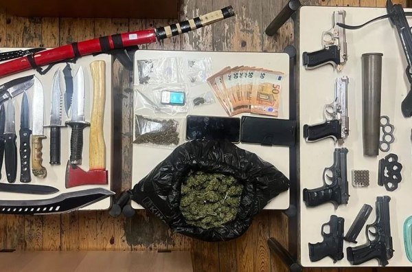 Ρέθυμνο: Ολόκληρο οπλοστάσιο είχαν στην κατοχή τους δύο άντρες – Τι κατασχέθηκε