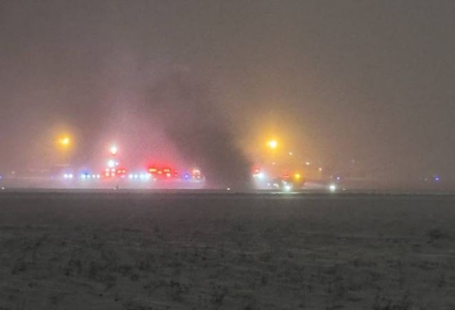 ΗΠΑ: Ιδιωτικό αεροσκάφος με 8 επιβαίνοντες συνετρίβη και τυλίχτηκε στις φλόγες σε αεροδρόμιο του Μέιν