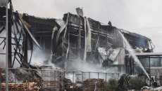 Τρίκαλα: Τέσσερις εργαζόμενες νεκρές από τη μεγάλη φωτιά στο εργοστάσιο