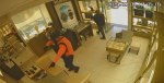 Χαλκιδική: Βίντεο ντοκουμέντο από τη ληστεία σε κοσμηματοπωλείο – Πώς οι «Ροζ Πάνθηρες» άρπαξαν κοσμήματα αξίας 580.000 ευρώ