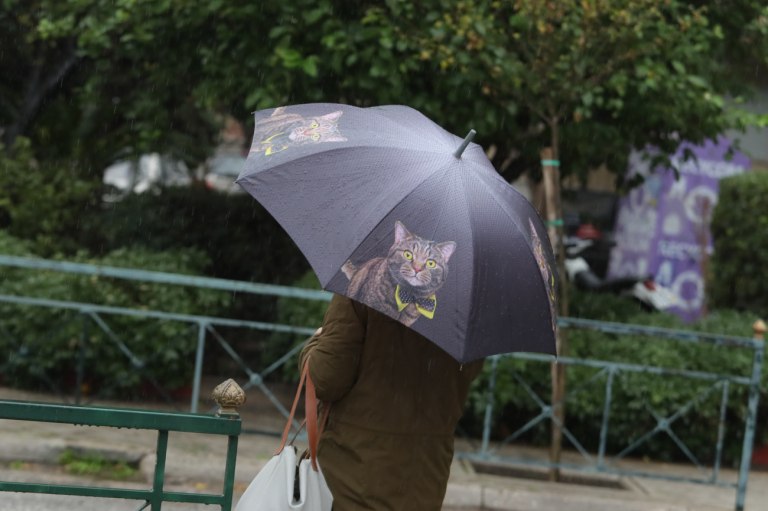 Καιρός: Σταθερές θερμοκρασίες και κατά τόπους βροχοπτώσεις – Αναλυτικά η πρόγνωση για το Σαββατοκύριακο