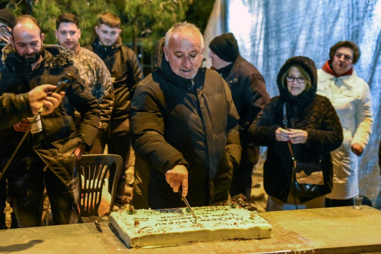 Αγρότες: Το 2026 τους βρήκε στα μπλόκα – Τα βλέμματα στην κρίσιμη συνάντηση στα Μάλγαρα