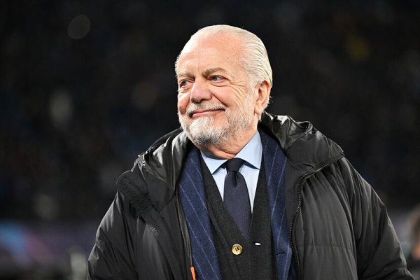 Νάπολι:  Ο Δήμος έτοιμος να απονείμει την τιμητική υπηκοότητα σε Ντε Λαουρέντις