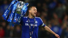 Σπουδαία πρωτοβουλία του Τέρι – Ο παλαίμαχος στόπερ πούλησε φανέλες της συλλογής του, για ιερό σκοπό