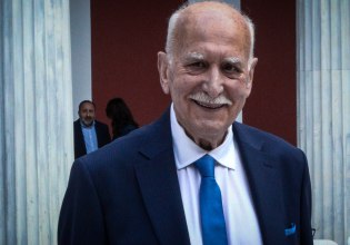 Γιώργος Παπαδάκης: Η βιοπάλη, οι τραγικές απώλειες και η άσπιλη αγάπη για την αδελφή του Μαρία