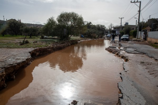 Όταν ο πολεοδομικός σχεδιασμός αγνοεί ρέματα και μορφολογική ιστορία – Τι λέει ο Λέκκας