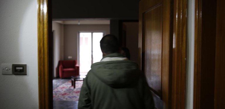 ΙΝΕ-ΓΣΕΕ: Η κατοικία από κοινωνικό δικαίωμα μετατρέπεται σε μέσο κοινωνικού αποκλεισμού