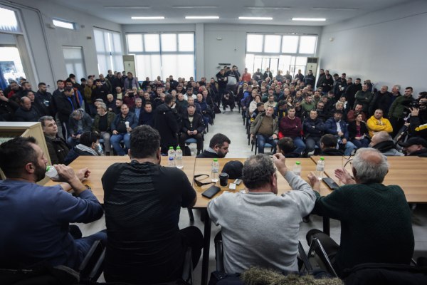 Αγρότες: Με 14 αιτήματα «επιβίωσης» πάνε στο Μαξίμου – Αντίστροφη μέτρηση για τη συνάντηση με Μητσοτάκη