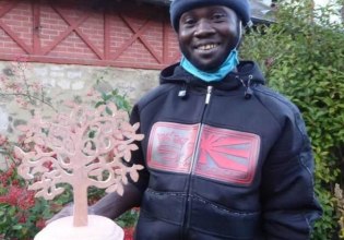 Γαλλία: Διαδήλωση στο Παρίσι για τον θάνατο Μαυριτανού μετανάστη υπό αστυνομική κράτηση