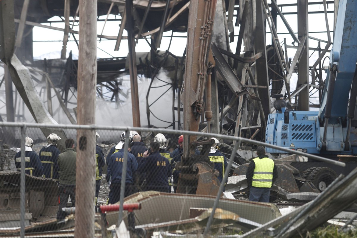 Εργατικό δυστύχημα στη Βιολάντα: Οι μαρτυρίες για οσμή αερίου και οι καταγγελίες που αγνοήθηκαν