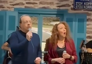Το τραγούδι του Σωκράτη Φάμελλου στην κοπή πίτας [βίντεο]