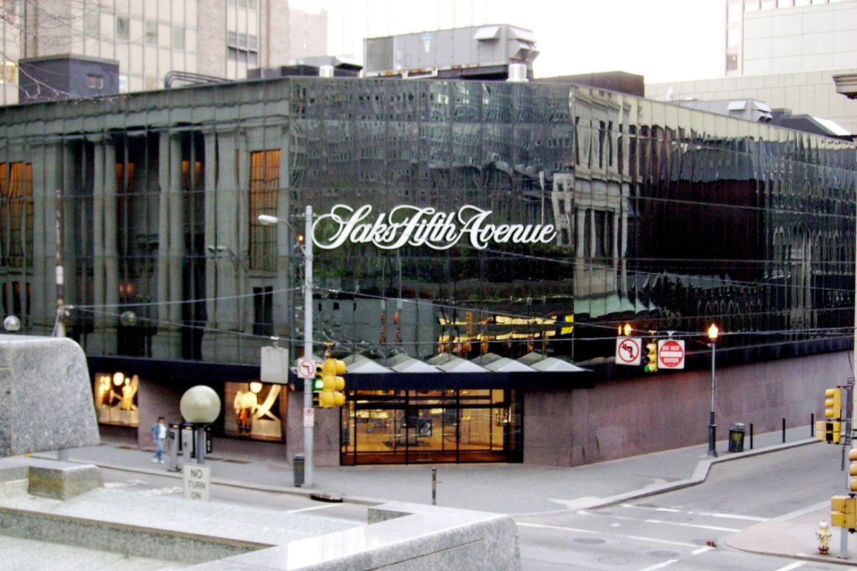 Ο γίγαντας του λιανεμπορίου πολυτέλειας Saks Global κηρύσσει πτώχευση