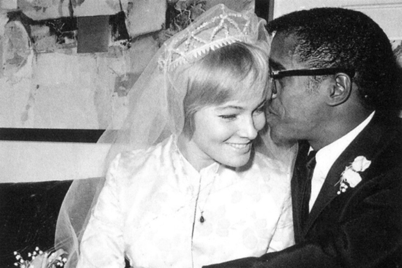 Ο διαφυλετικός γάμος του Rat Pack που προκάλεσε οργή και απειλές θανάτου – Ο Σάμι Ντέιβις Τζούνιορ και Μέι Μπριτ αγαπήθηκαν βαθιά