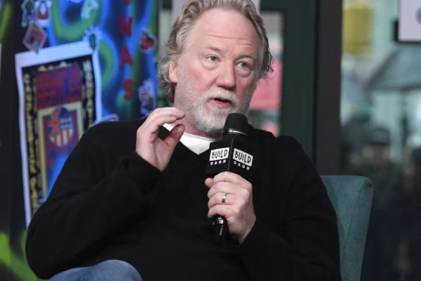 Κανείς δεν ξέρει που βρίσκεται ο Τίμοθι Μπάσφιλντ 3 ημέρες μετά την έκδοση εντάλματος σύλληψης για παιδική κακοποίηση