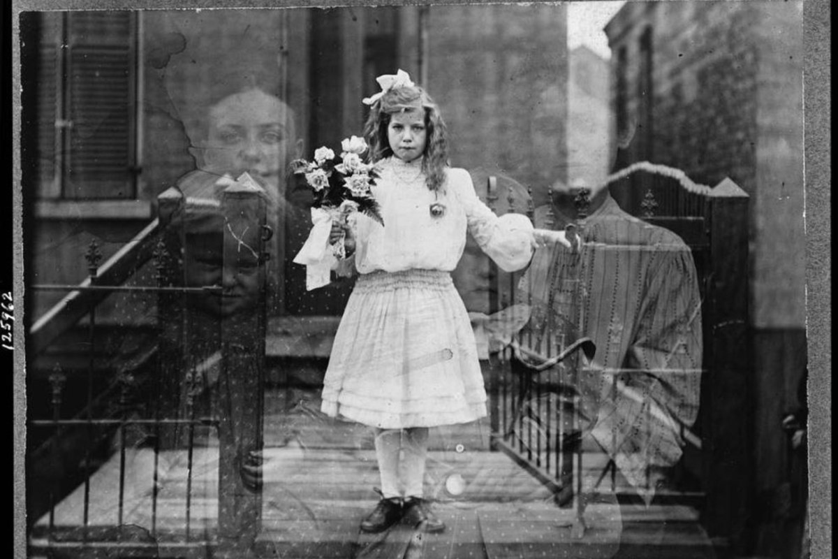 Η Γη είναι επίπεδη, τα ρακούν ομιλούν και τα φαντάσματα απεργούν – Ο συναρπαστικός κόσμος του παράξενου