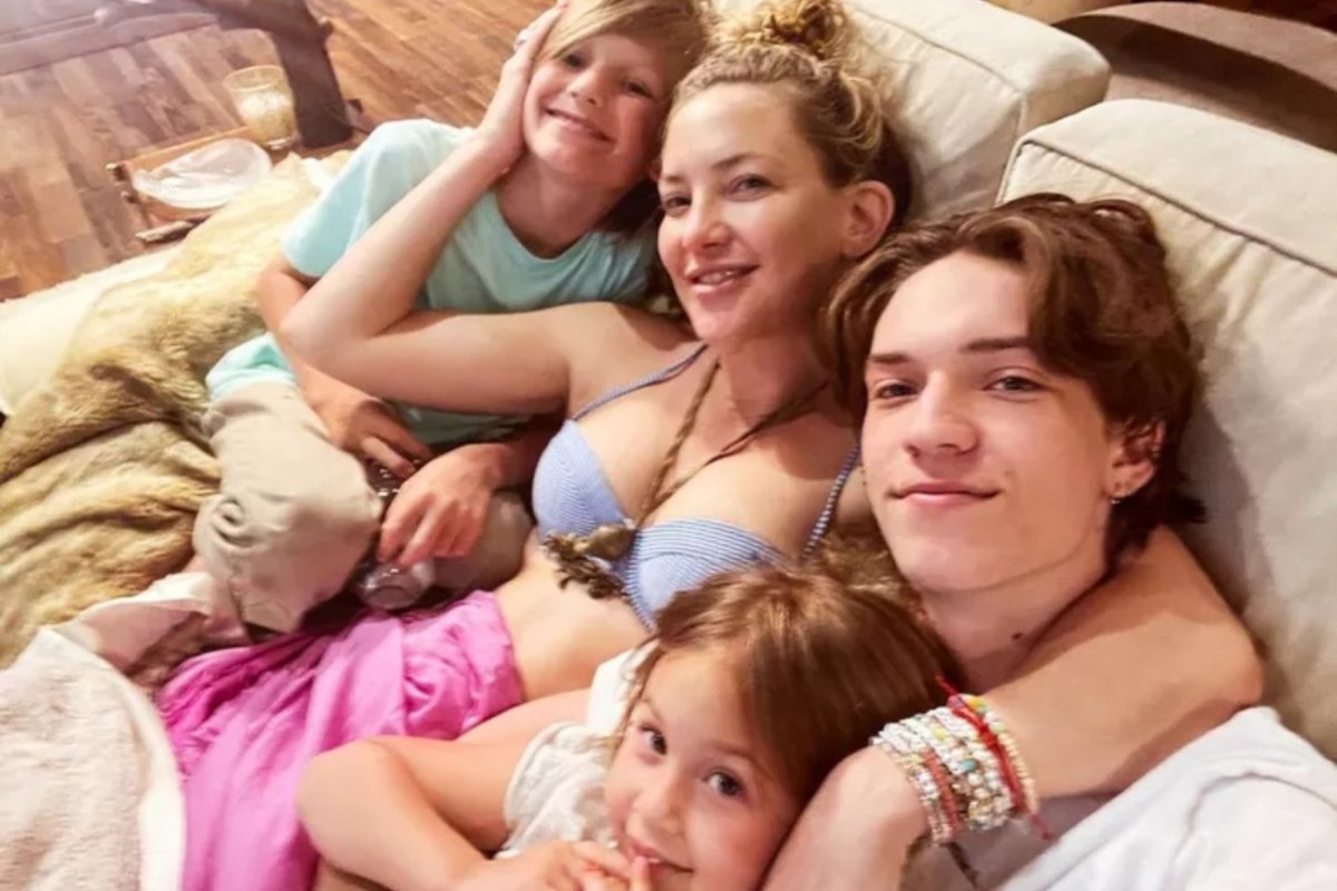 «Είμαι μητέρα όλη την ενήλικη ζωή μου» – Η Κέιτ Χάντσον σχολιάζει το ότι έκανε πολύ νωρίς παιδιά