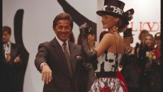 Ανατροπή στην κληρονομιά του Valentino: Κάστρα, έργα τέχνης, γιοτ και η «εκλεκτή οικογένεια» που θα κερδίσει την αυτοκρατορία του