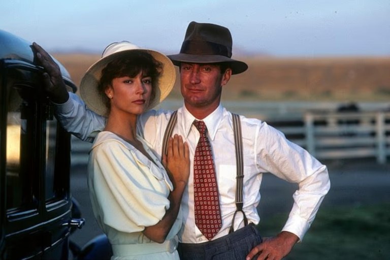 Τα Πουλιά Πεθαίνουν Τραγουδώντας – Η ιστορία αγάπης 40 ετών της Ρέιτσελ Γουόρντ με τον συμπρωταγωνιστή της