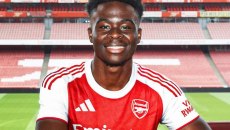 Ανανεώνει με την Άρσεναλ ο Σάκα – Μέχρι πότε θα υπογράψει