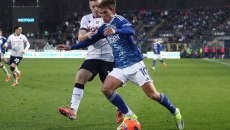 Βαθμό στο 90+4′ η Κόμο του Δουβίκα κόντρα στην Μπολόνια (1-1) – Τέσσερα γκολ στο Ουντινέζε – Πίζα (2-2)