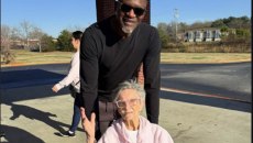 Η συνάντηση από το παρελθόν που έκανε τον Ντομινίκ Γουίλκινς να συγκινηθεί (pic)