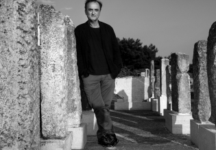 O Θοδωρής Γκόνης μάς μιλάει για την έκδοση «Ove Vai Conte Nano? Ove vai?» και τα τραγούδια για τον Ιωάννη Καποδίστρια