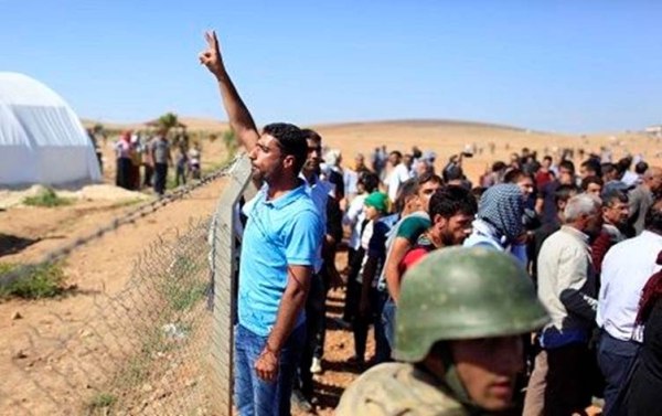 Τουρκία: Συγκρούσεις ανάμεσα σε φιλοκούρδους διαδηλωτές και την αστυνομία στα σύνορα με τη Συρία