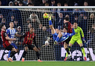 Μπράιτον – Μπόρνμουθ 1-1: Ο Κωστούλας έσωσε τους «γλάρους» με απίθανο γκολ (vid)