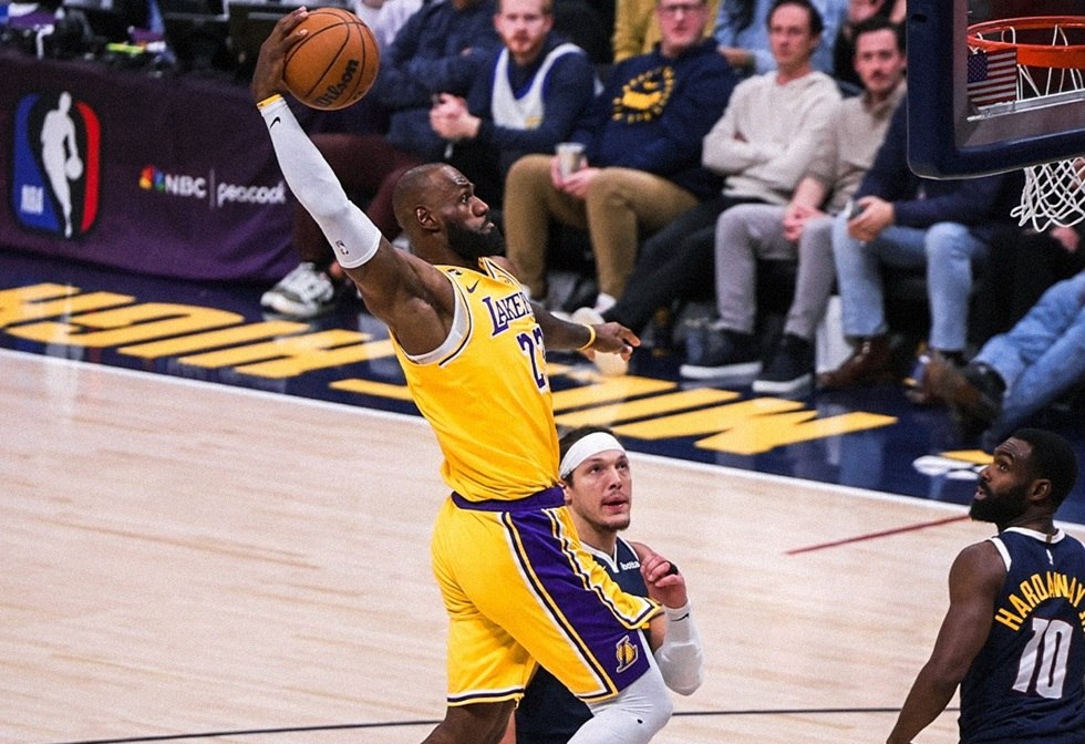 NBA: Διέλυσαν τους Κλίπερς οι Μπουλς (138-110) – Διπλό στο Ντένβερ οι Λέικερς (107-115)