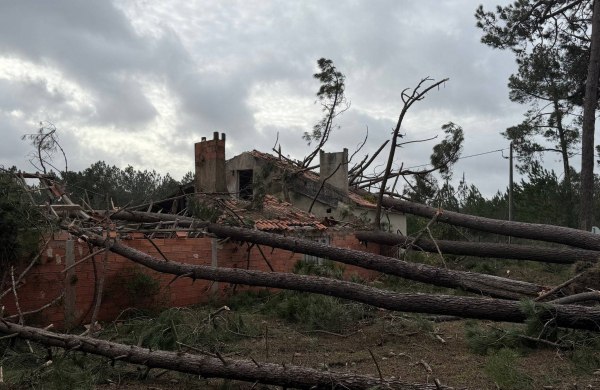Κακοκαιρία Κριστίν: Τουλάχιστον τρεις νεκροί στην Πορτογαλία – Σφοδρό πλήγμα και στην Ισπανία
