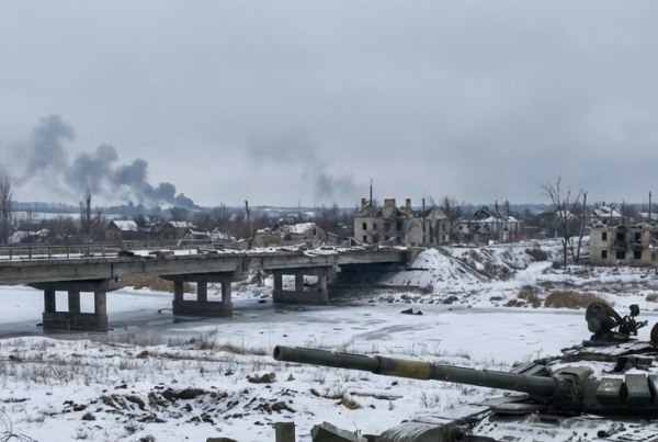 Κρίσιμη καμπή στο Ουκρανικό: Το «σχέδιο των 28 σημείων» και η διάσκεψη του Άμπου Ντάμπι στη σκιά του πολέμου φθοράς