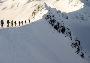 Ταΰγετος: Γλίστρησαν και έπεσαν σε χαράδρα – Δύσκολη η επιχείρηση απεγκλωβισμού των 8 ορειβατών – 4 τραυματίες
